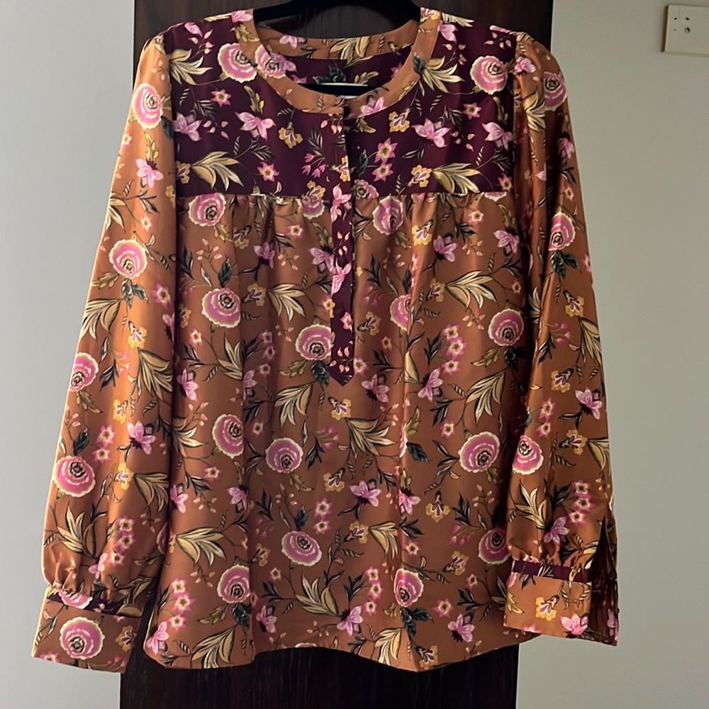 LOFT floral print blouse size L
